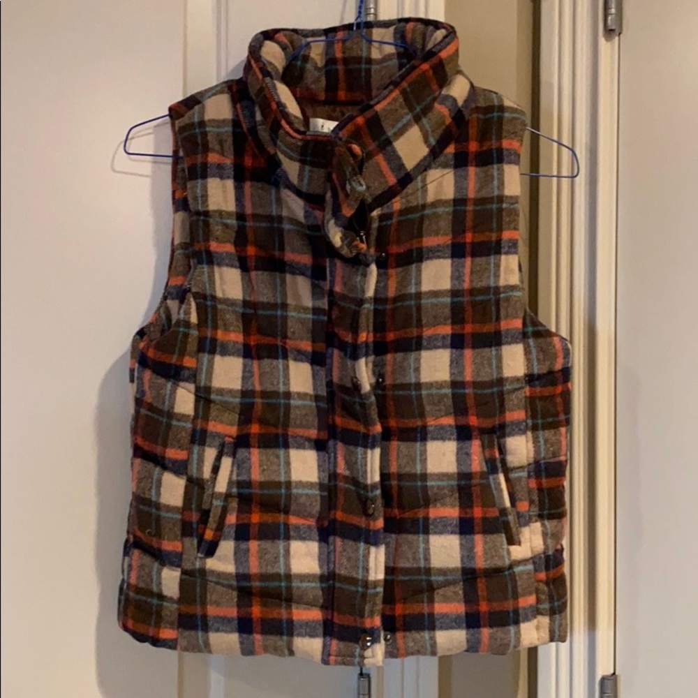 NWT Vanilla Bay Vest